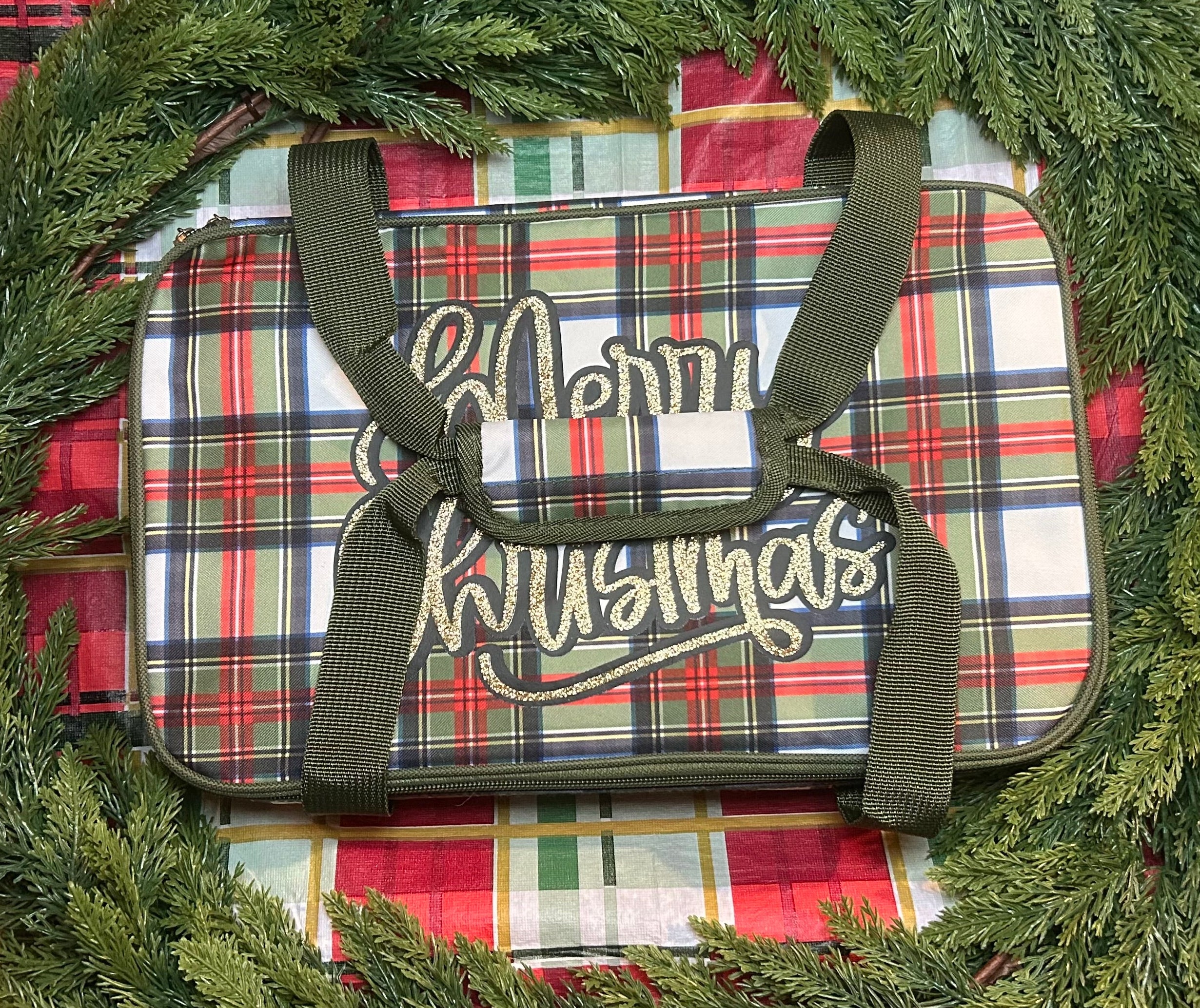 Merry Christmas Casserole Dish & Insulated Carrier