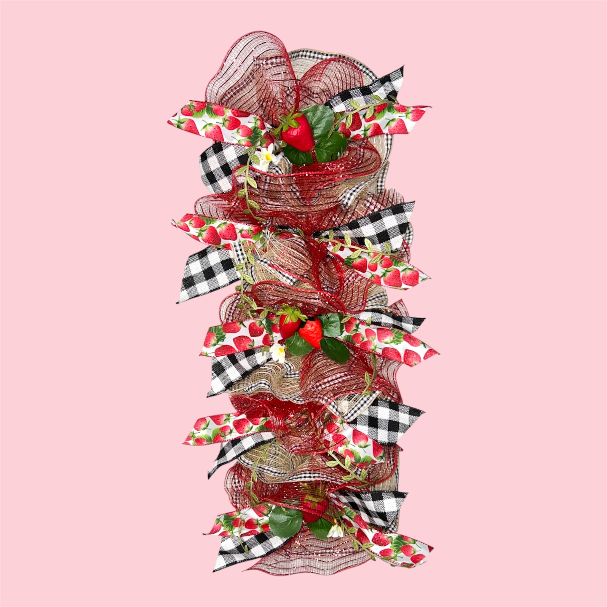 🍓 Strawberry Patch Swag Wreath – 22” Fluffed 🍓