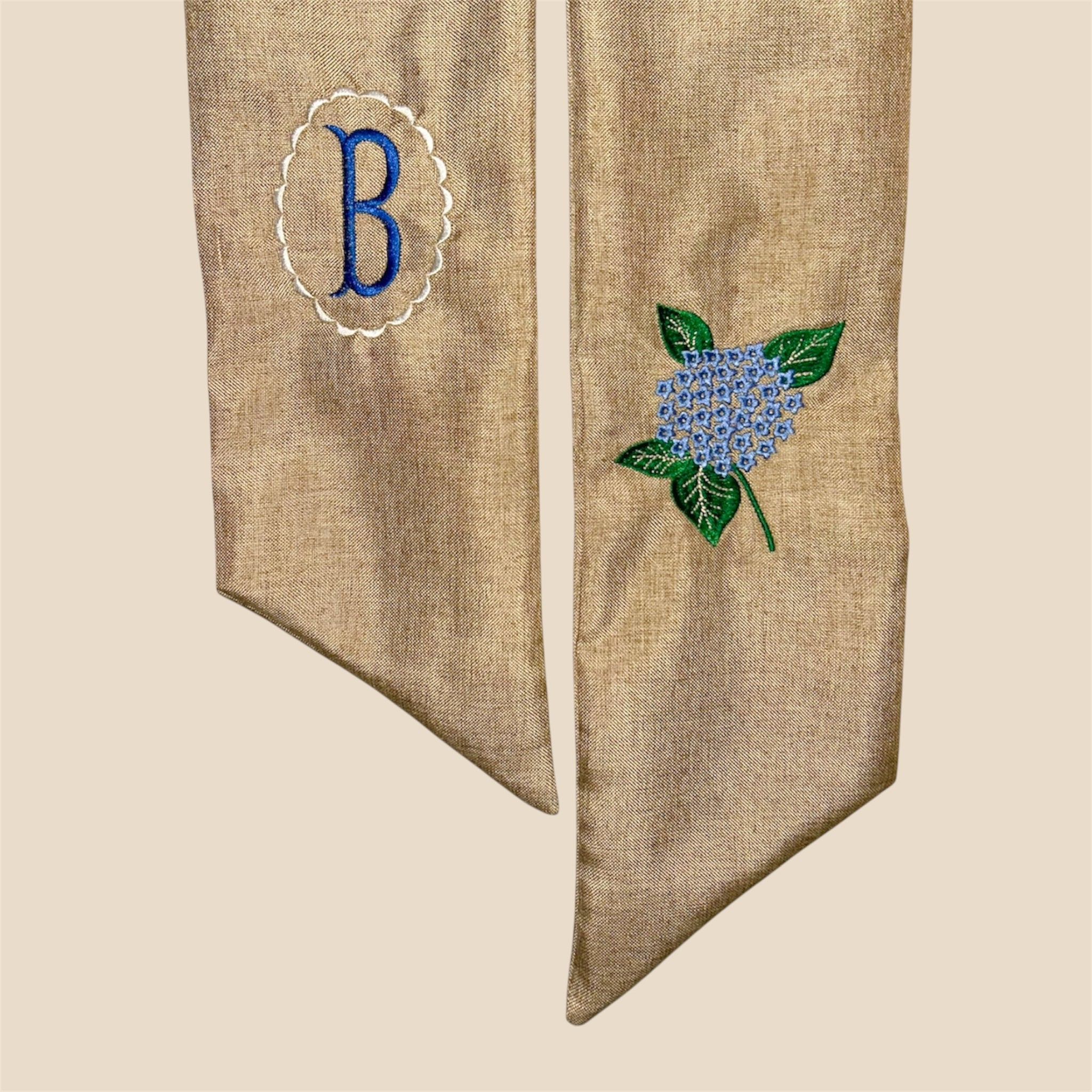 🌿Blue Hydrangea Wreath Sash – Personalized Monogram Door Decor